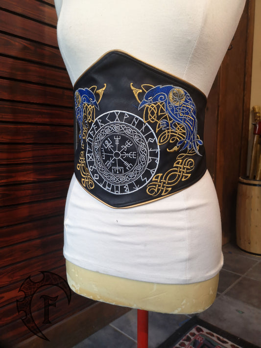 Celtic leather corset,armor,women armor,armure,cuir,fantasy,larp
