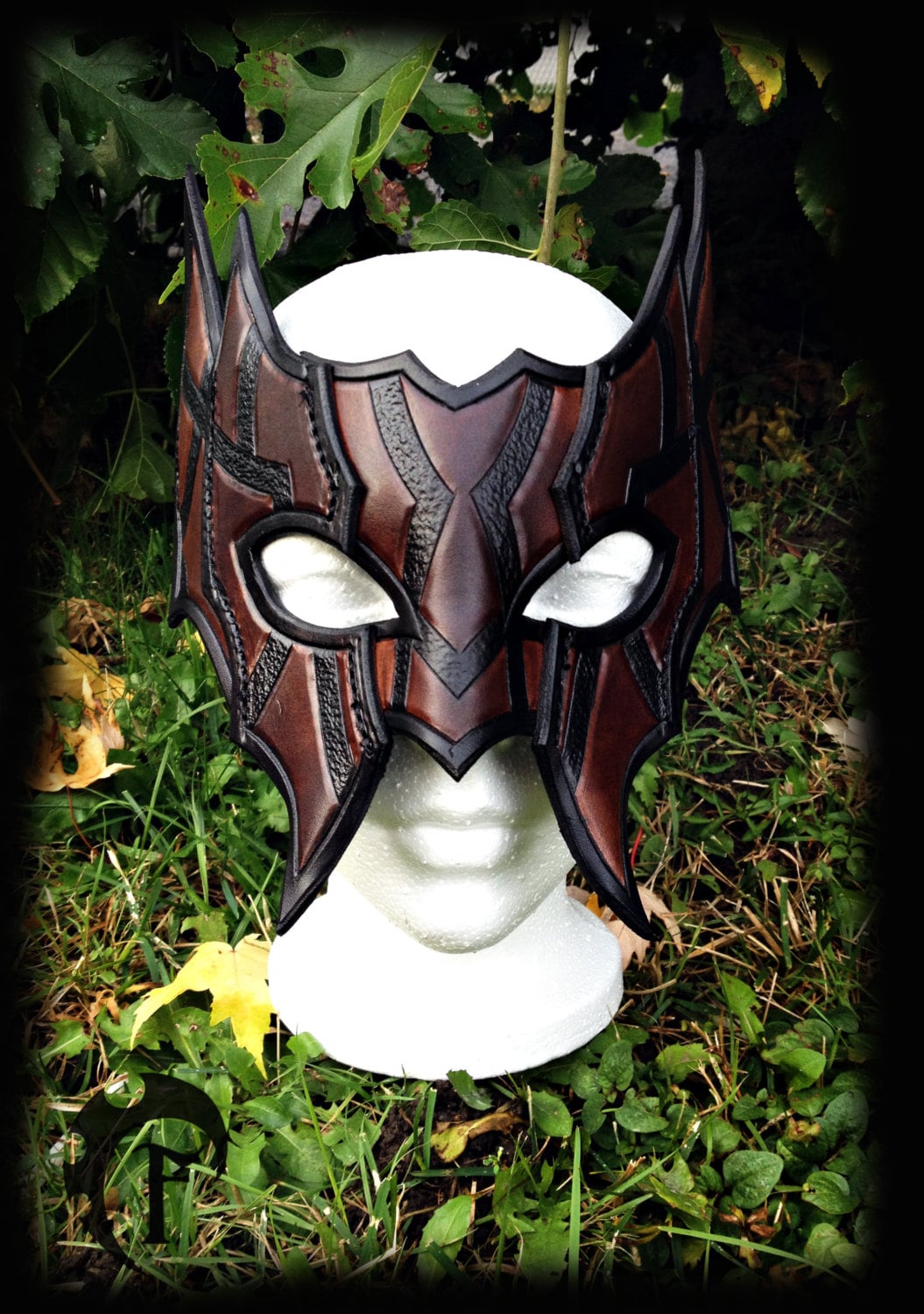 Rogue Leather Mask, costume, masquerade, fantasy, brown, black, larp, larping, halloween